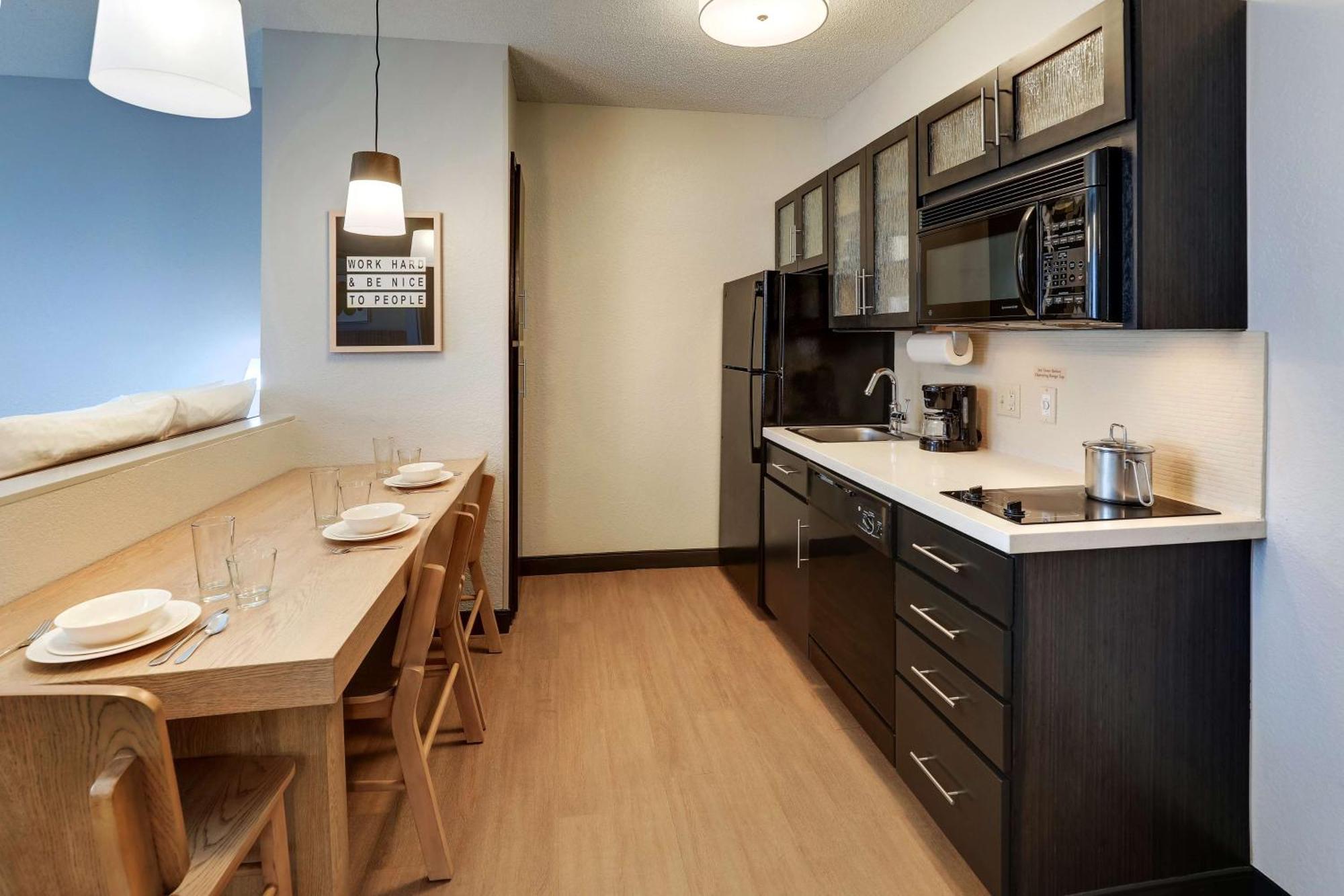 Sonesta Simply Suites Baltimore BWI Airport Линтикъм Екстериор снимка