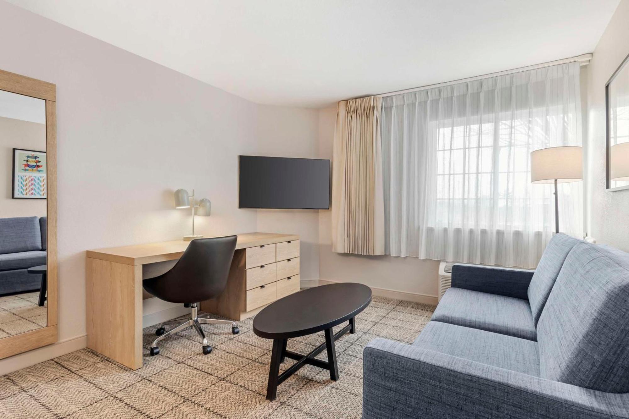 Sonesta Simply Suites Baltimore BWI Airport Линтикъм Екстериор снимка