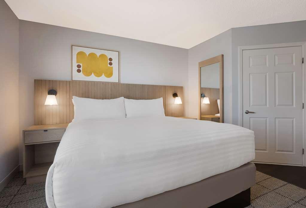 Sonesta Simply Suites Baltimore BWI Airport Линтикъм Стая снимка